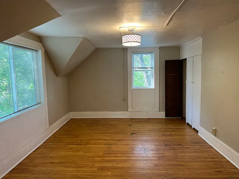 743 Eddy St #1/2 — Photo 19