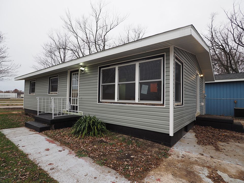 1st image of 620 W Oakwood Ave