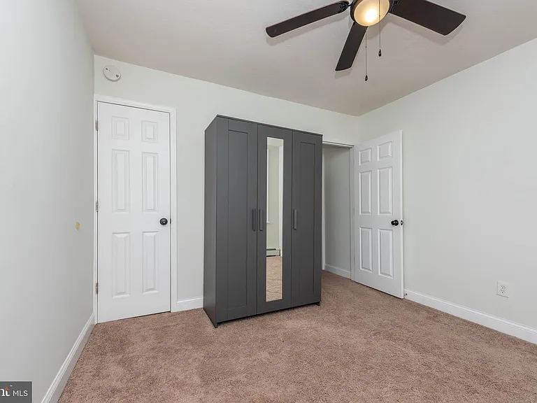 204 N Port St — Photo 12