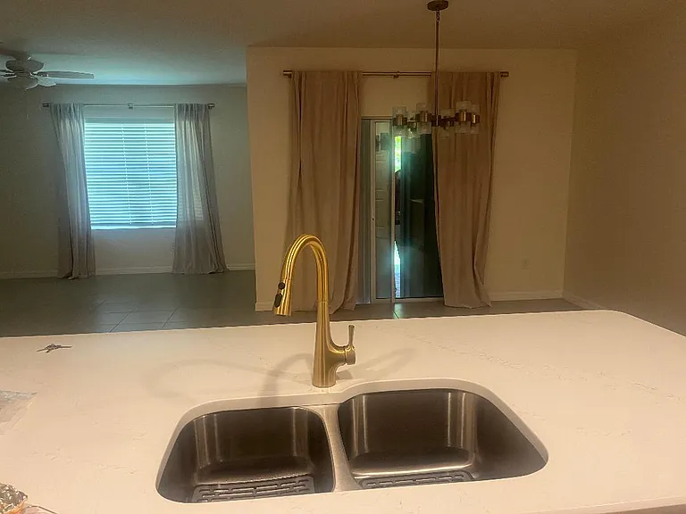 486 Chubut Ct — Photo 5