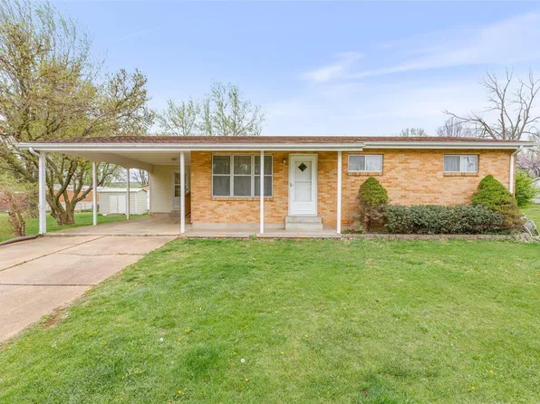 943 Judy Dr, Farmington, MO 63640