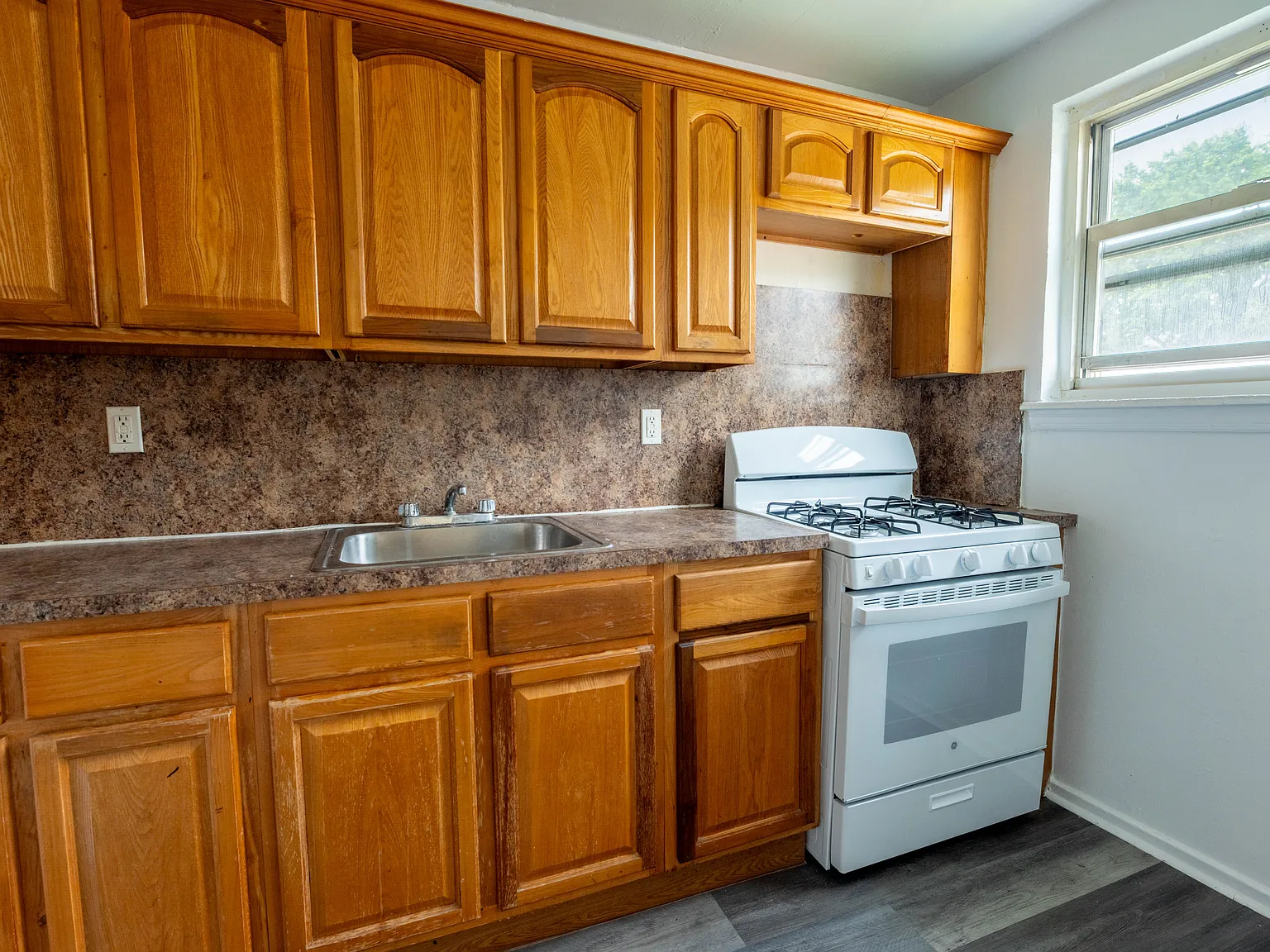 2 bed, 900 sqft, $2,175 — Photo 3