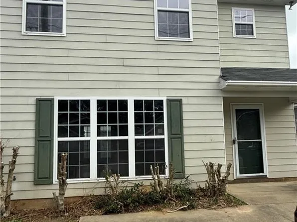 53 Ryan Loop, Phenix City, AL 36869