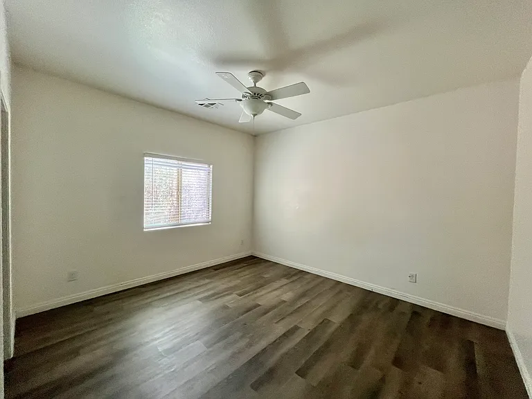 9493 Alma Ridge Ave — Photo 32
