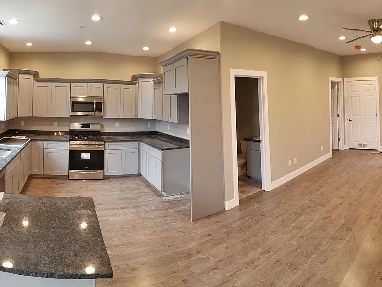 2530 W Cripple Creek Dr — Photo 8