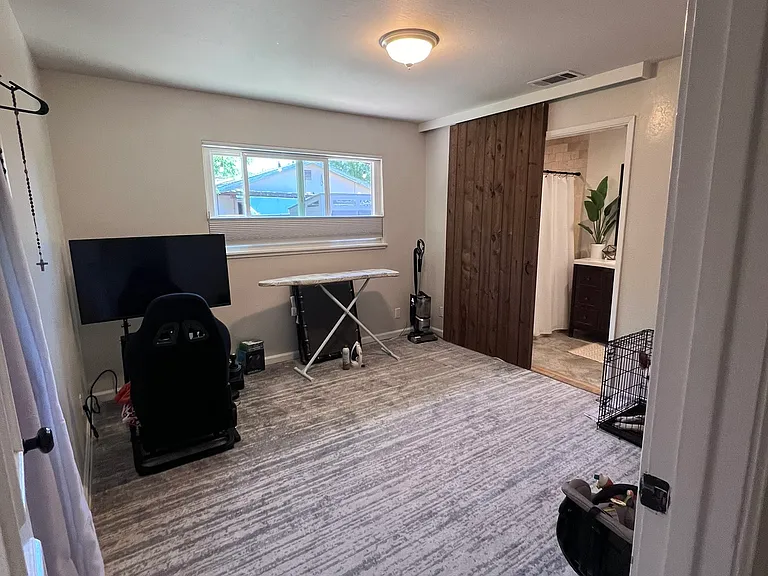 1423 El Capitan Way — Photo 6