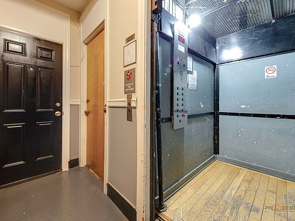 5th image of 6334 N Sheridan Rd #2C