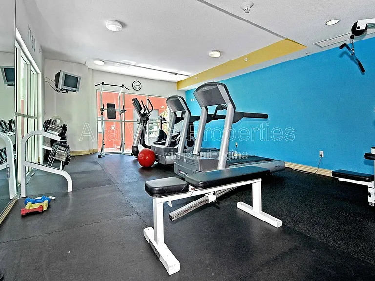 1240 India St #604 — Photo 24