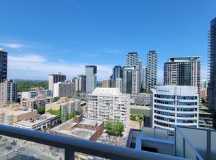 33 Helendale Ave #3, Toronto, ON M4R 0A4