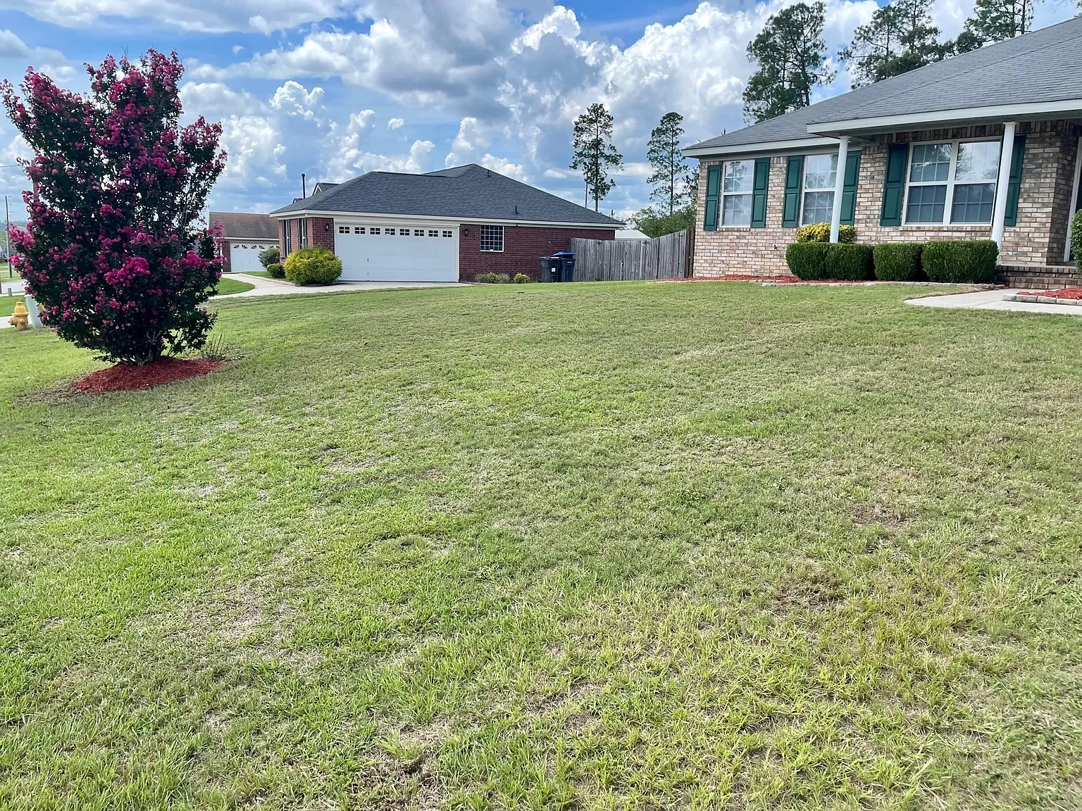 1365 Walton Loop — Photo 2