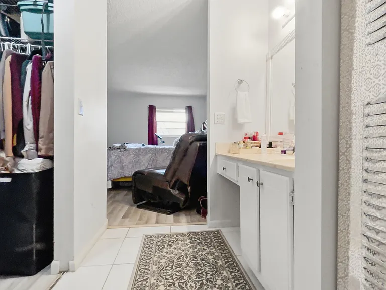 1200 SW 124th Ter #208O — Photo 13