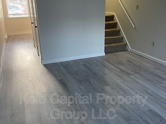 4th image of 90-92 Ford St #10