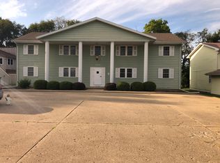 2811 Monmouth Ct, Springfield, IL 62704