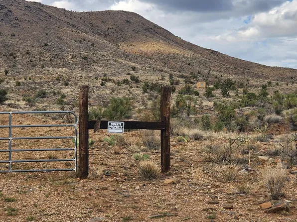 2984 N Faith Ridge Rd, Kingman, AZ 86401