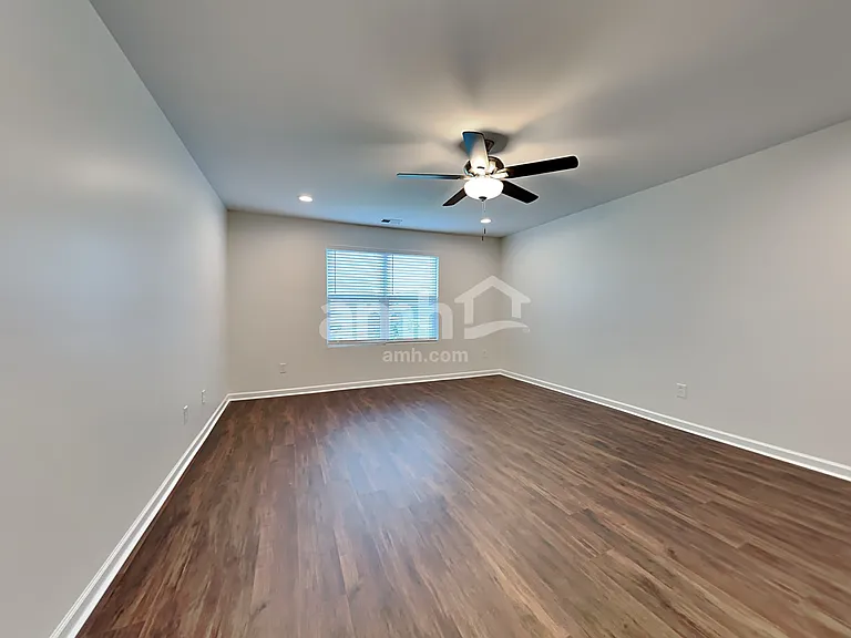 422 Lions Den Dr — Photo 8