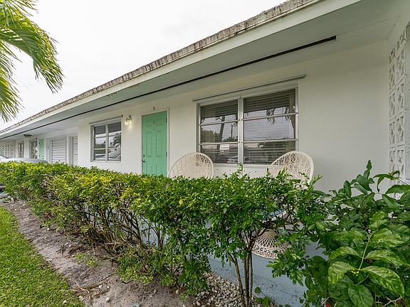 4th image of 722 Ridge Road