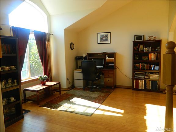 2nd image of 18920 91st Avenue Ct E