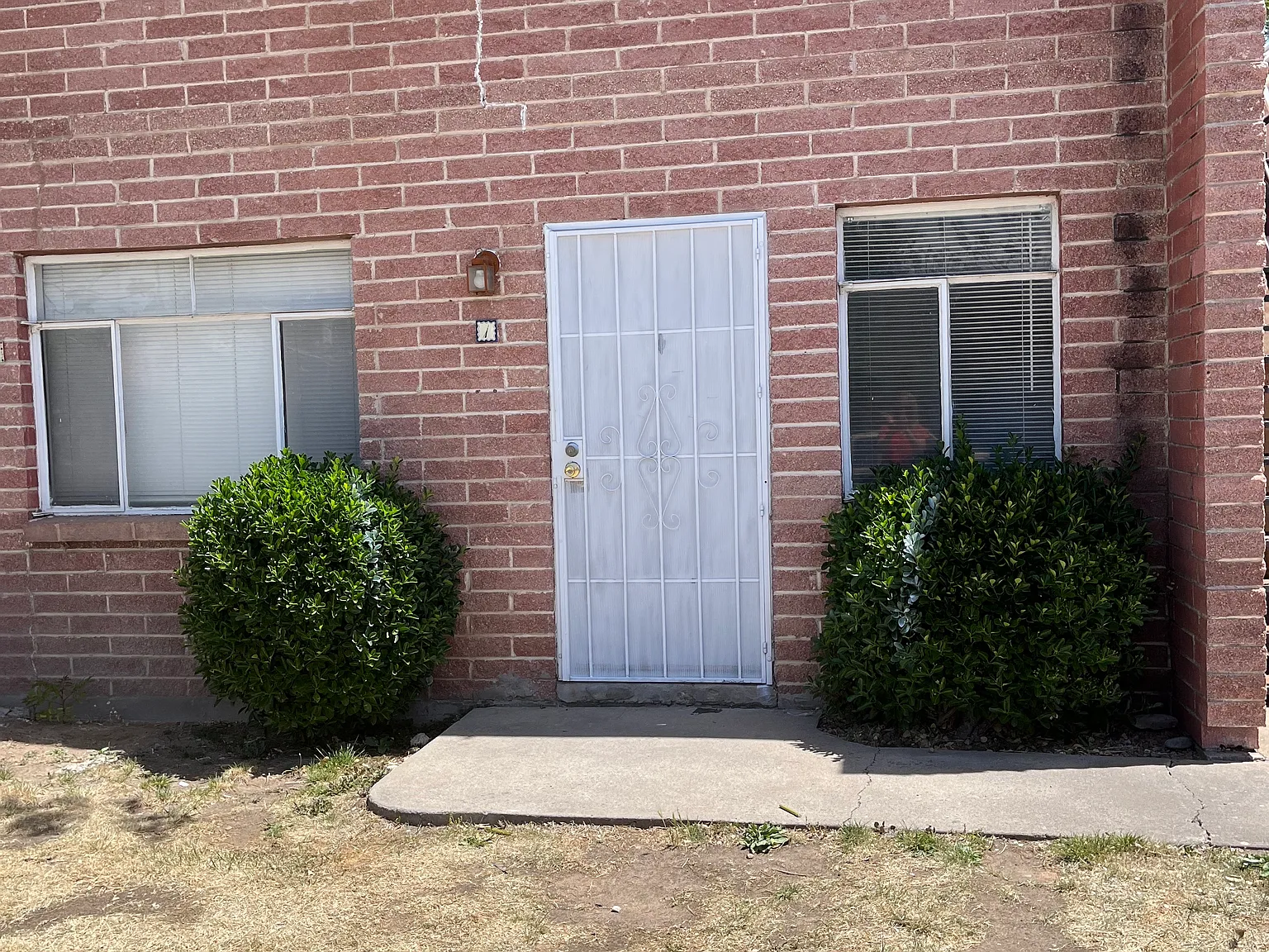 Just - Renovated Spruce Park 1 Bedroom APT. - Just 3 Blocks to UNM — Photo 3
