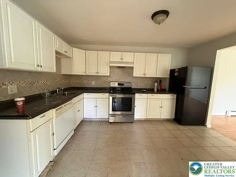 338 Washington Blvd — Photo 3