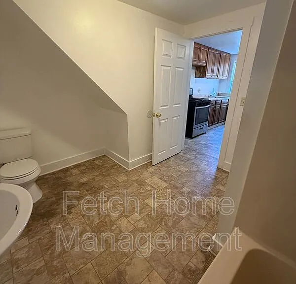 236 W Mifflin St — Photo 19