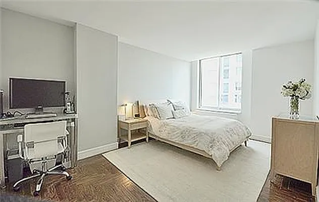 Sold by Trump International Realty | media 10