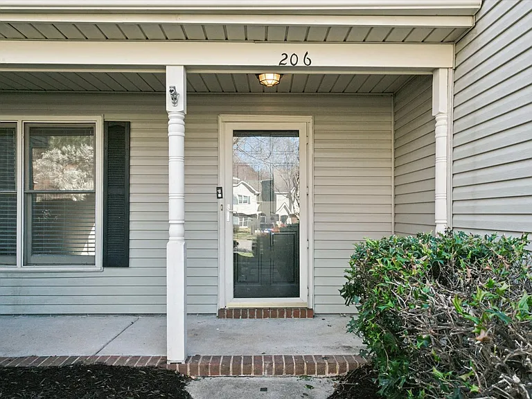206 Alder Wood Dr — Photo 7
