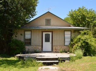 15 Main St, Blanco, TX 78606