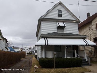 326 1/2 Warren St, Scranton, PA, 18508