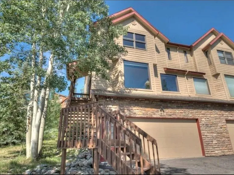 1851 Peregrine Ln — Photo 8