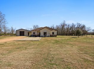 225 Cedar Vale Rd, Bay City, TX 77414