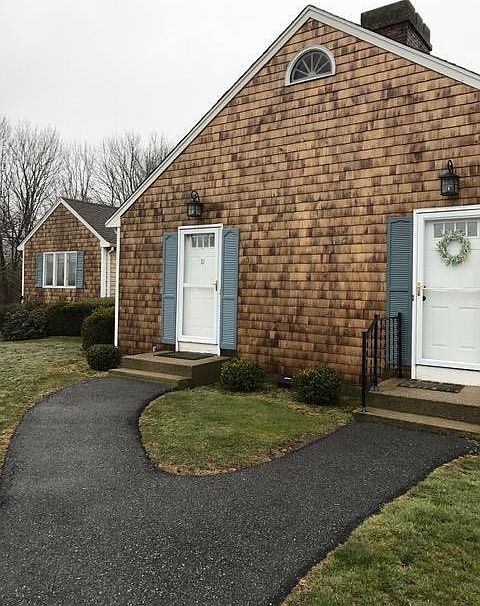 1st image of 43 Glen Meade Dr APT B