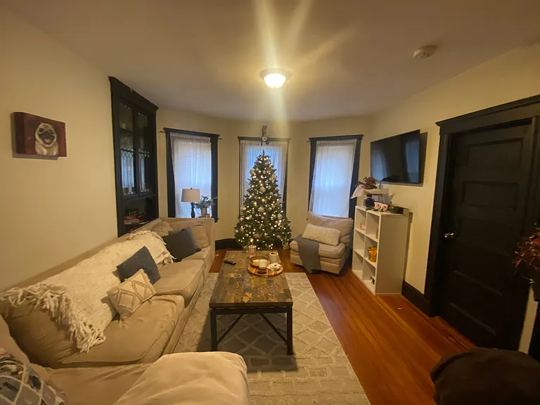 10 Taft St #3A — Photo 6