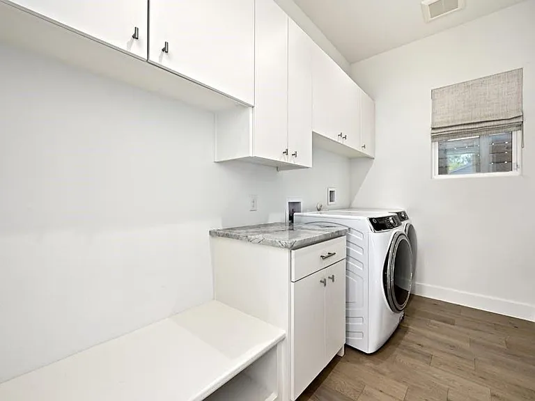 5212 Huisache St #2 — Photo 34