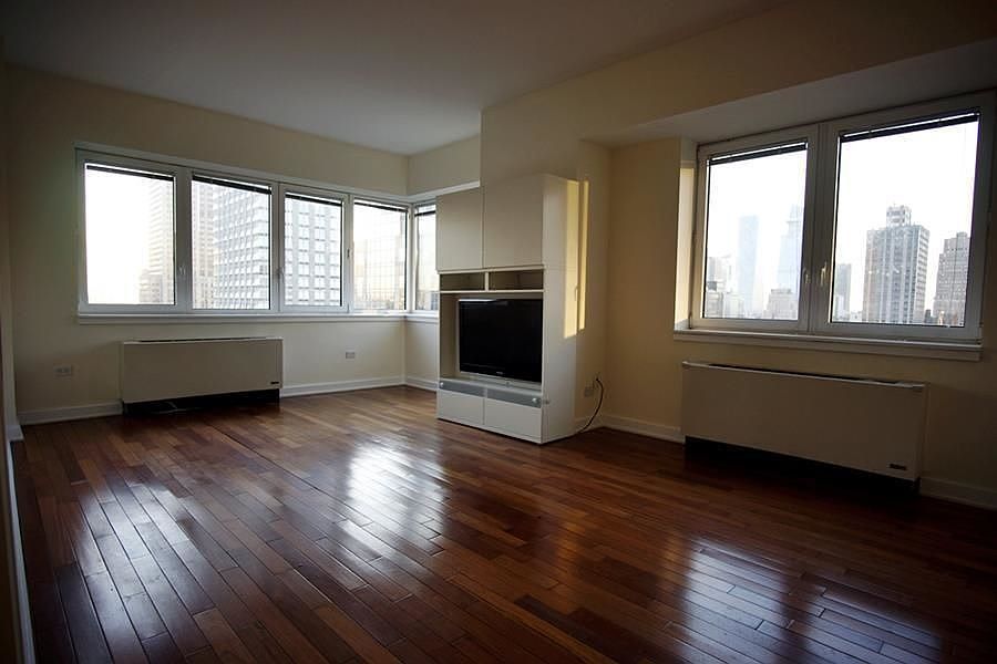 1st image of 425 5th Ave APT 40C