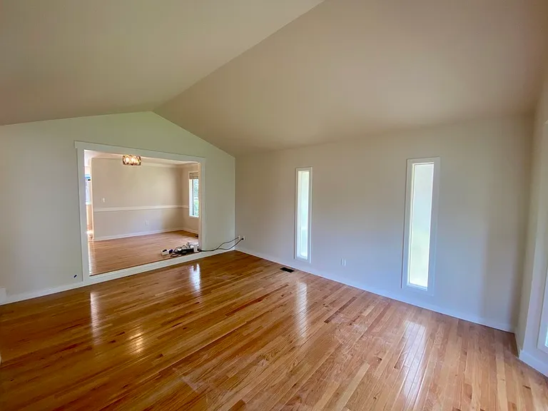 650 Jasmine Pl NW — Photo 3