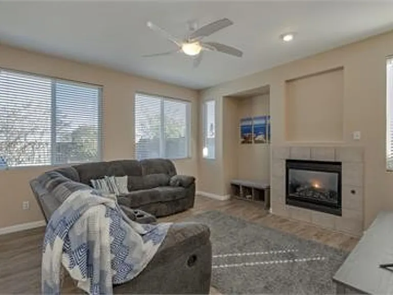 2124 Caravaggio Dr — Photo 6