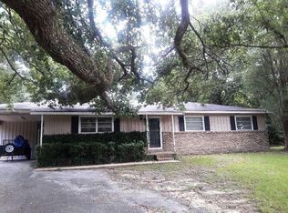 124 Hilltop Dr E, Mobile, AL 36608