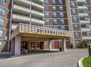 20 Edgecliff Golfway #1416, Toronto, ON M3C 3A4