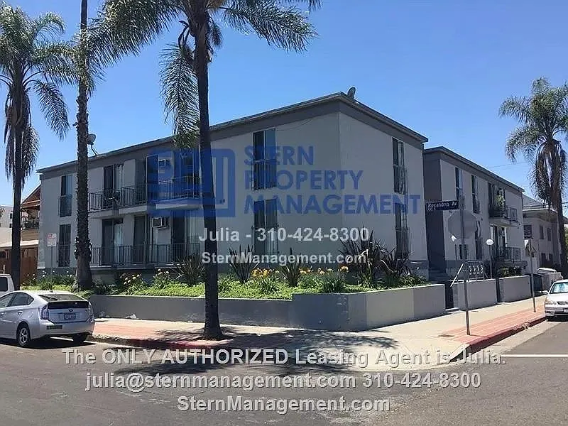 3900 W 1st St — Photo 2