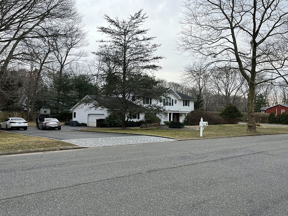 20 Arbor Ln, Dix Hills, NY 11746 | Zillow