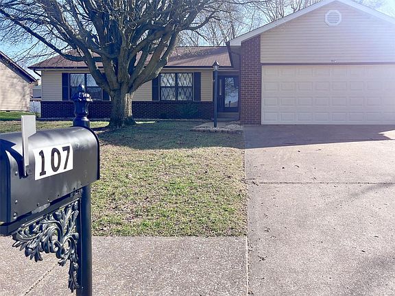 2nd image of 107 White Pine Ave