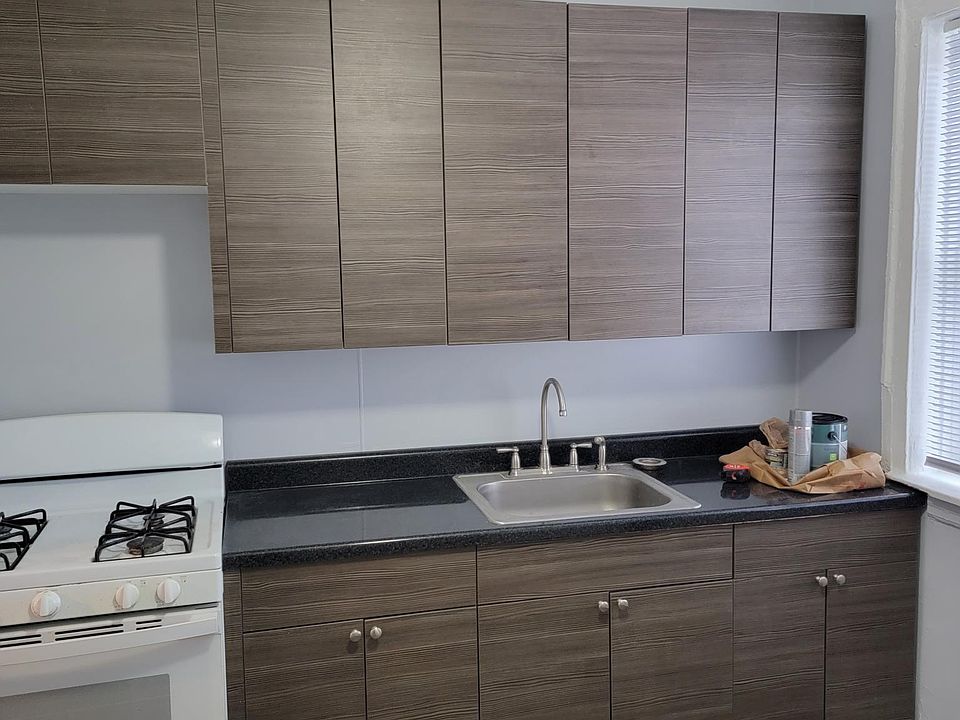 1st image of 1744 W Albion Ave #3E