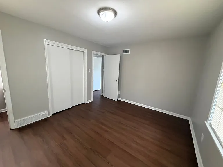 1786 Hester Rd — Photo 10