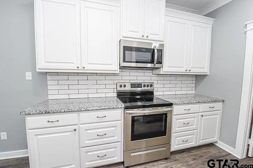 2 bed, 985 sqft, $1,595 — Photo 4