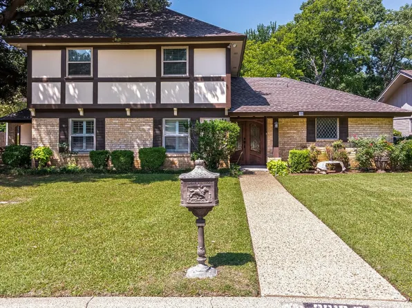 3913 Diamond Loch E, North Richland Hills, TX 76180