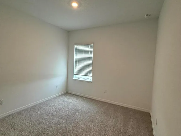 11629 SW Macelli Way — Photo 21