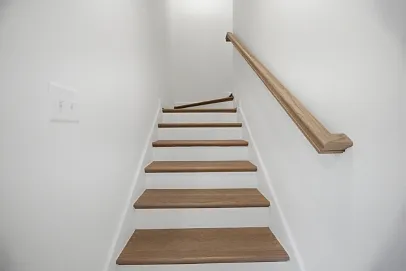 909 Baltic Ave — Photo 3