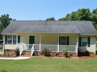 2891 Greenleaf Rd, Clover, SC 29710