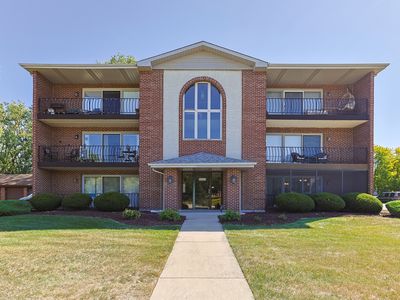 14541 S Ravinia Ave APT 1C, Orland Park, IL, 60462