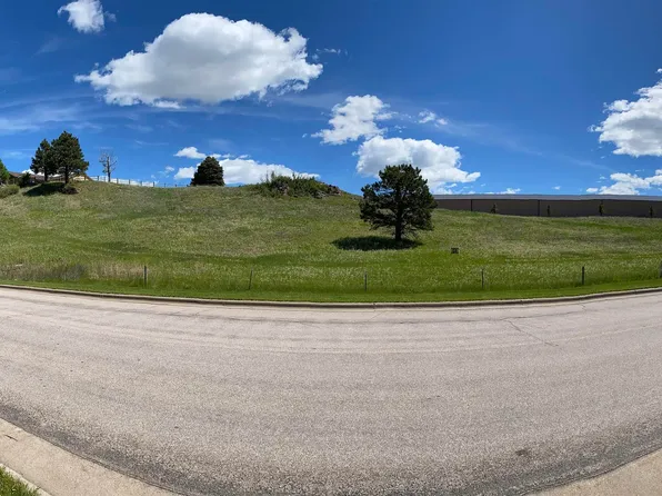 Muirfield Dr, Rapid City, SD 57702